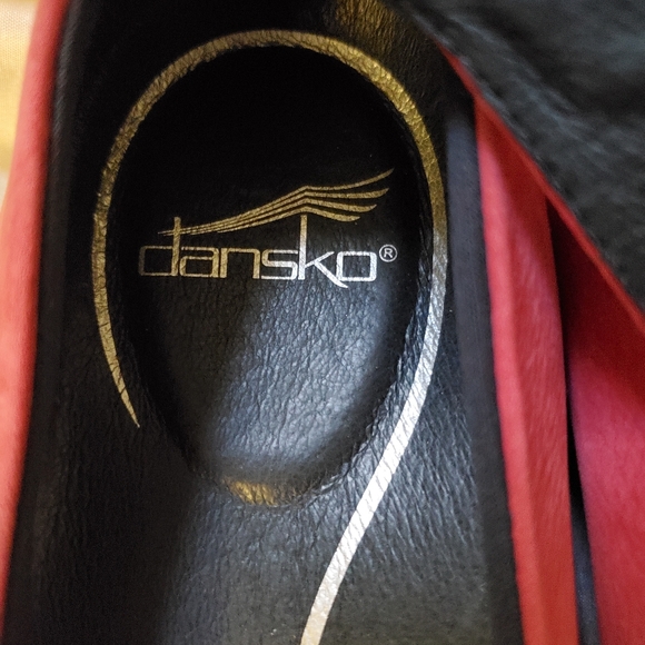 Dansko Red Women's Mary Janes with Ankle Strap Size 39 - Picture 4 of 6